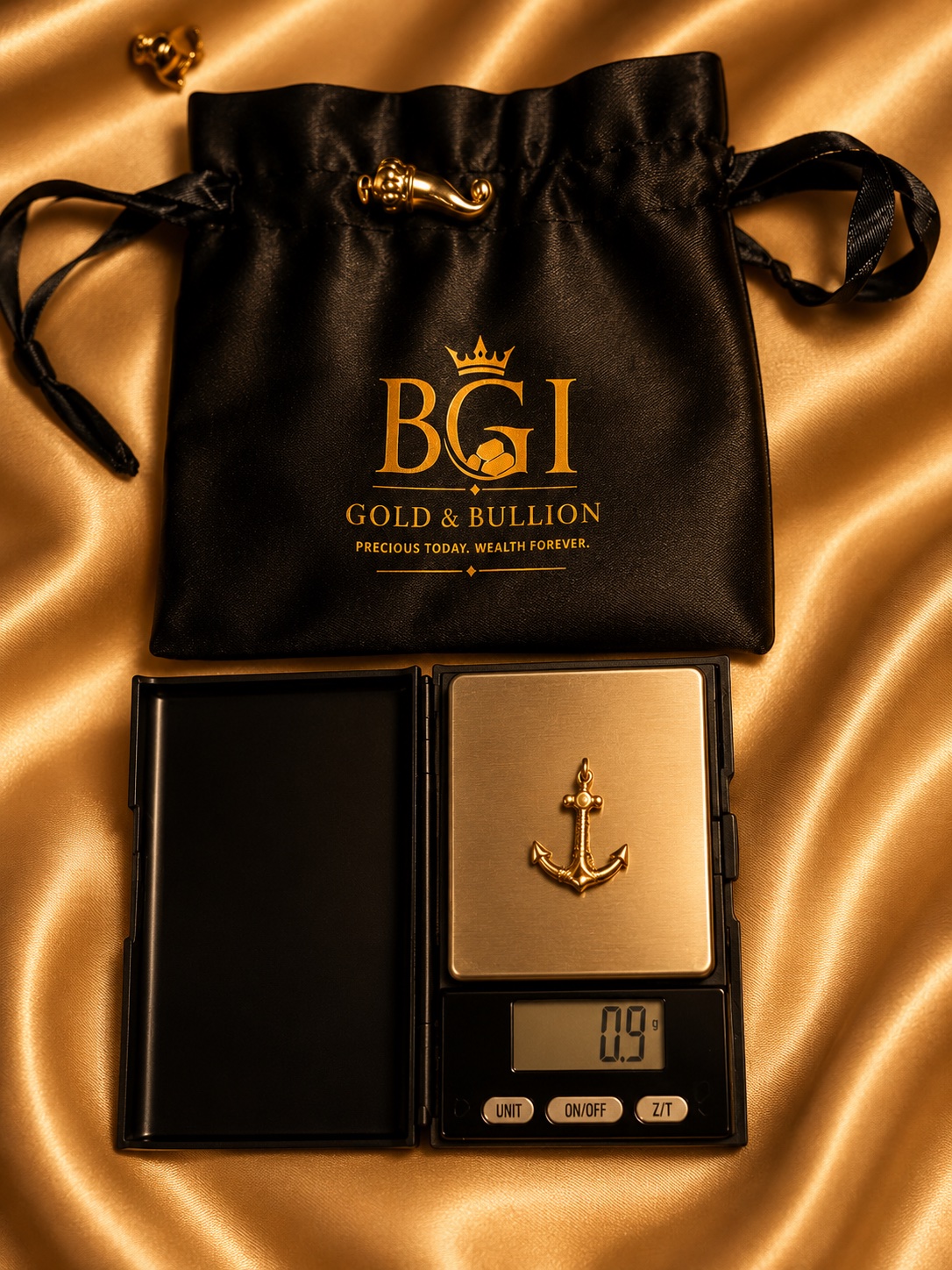 Anchor Gold Pendant, image 1